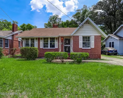 7041 Alpine St, Jacksonville, FL 32208