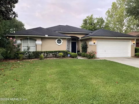 12768 Avalon Cove Dr N, Jacksonville, FL 32224