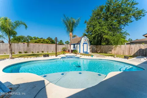 9078 Warwickshire Rd, Jacksonville, FL 32257