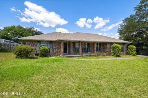 289 Foxridge Rd, Orange Park, FL 32065