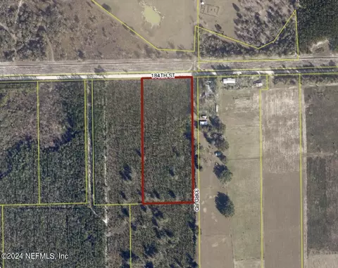 18439 33rd Place Rd, Wellborn, FL 32094