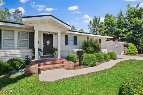 432 N 5th St, Macclenny, FL 32063