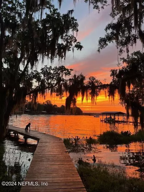 1822 Waterbury Ln, Fleming Island, FL 32003