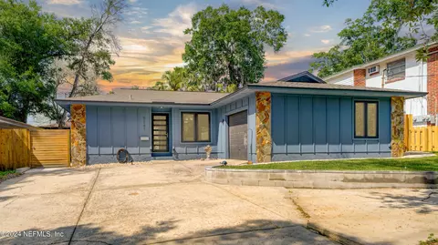 5247 Arlington Rd, Jacksonville, FL 32211