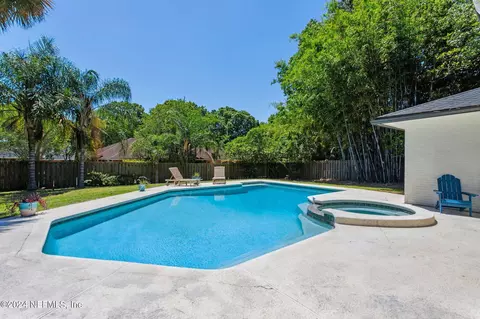 2920 Dupont Ave, Jacksonville, FL 32217