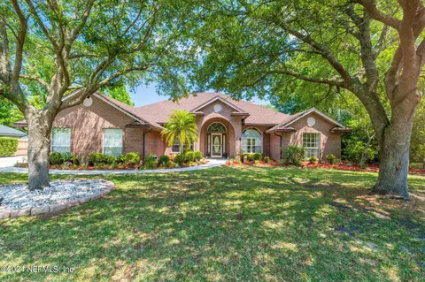 3147 Peppertree Dr, Middleburg, FL 32068