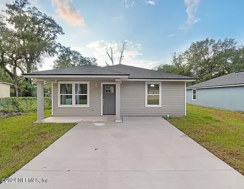 1123 Grothe St, Jacksonville, FL 32209