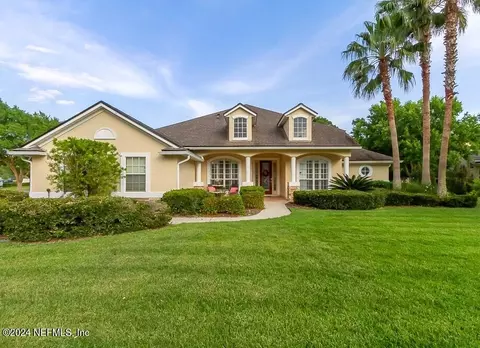 14641 Amelia View Dr, Jacksonville, FL 32226
