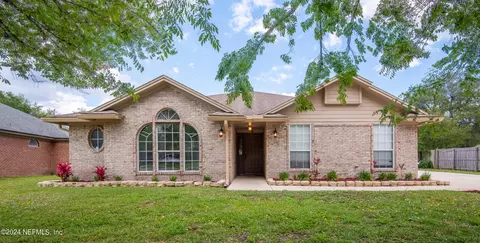 3201 Fireside Dr, Middleburg, FL 32068