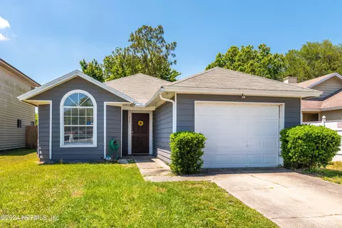 452 Filmore Dr, Jacksonville, FL 32225
