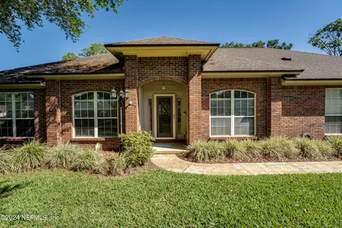 8967 Camshire Dr, Jacksonville, FL 32244