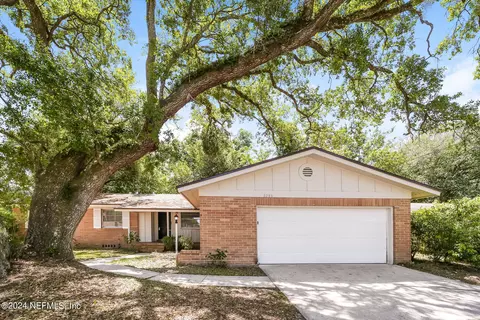 8286 Haverhill St, Jacksonville, FL 32211