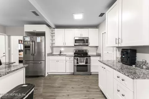5055 Shirley Ave, Jacksonville, FL 32210