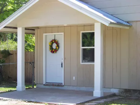 121 Kane Rd, East Palatka, FL 32131