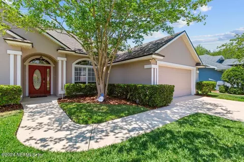 487 Sparrow Branch Cir, Saint Johns, FL 32259