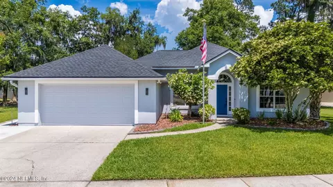 1977 Protection Pt, Fleming Island, FL 32003