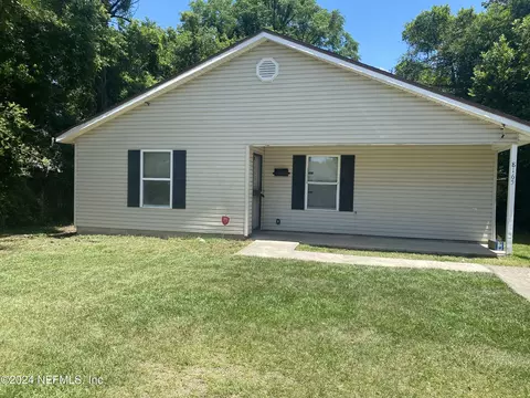 8165 Lexington Dr, Jacksonville, FL 32208