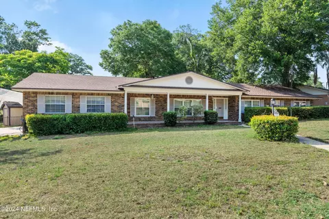 918 Parkridge Cir E, Jacksonville, FL 32211