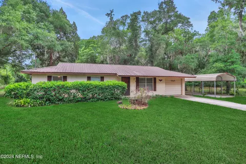 181 N Boundary Rd, San Mateo, FL 32187