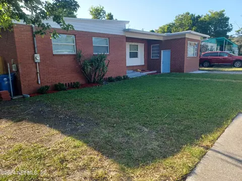 2512 Rogero Rd, Jacksonville, FL 32211