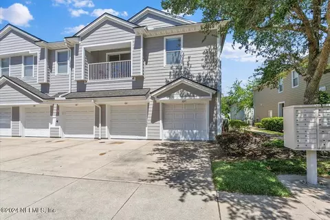 7068 Deer Lodge Cir #105, Jacksonville, FL 32256