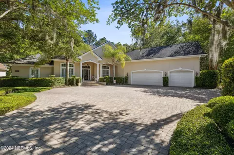7844 Troy Hills Ln, Jacksonville, FL 32256