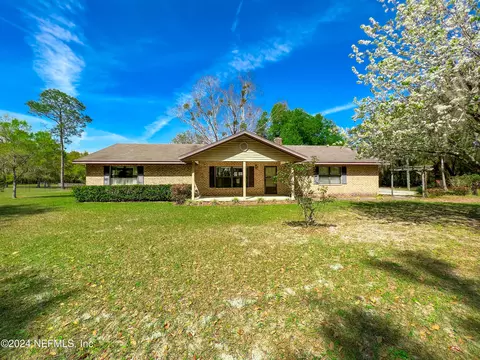 943 SE Alfred Markham St, Lake City, FL 32025