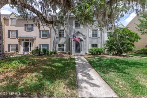 4311 Plaza Gate Ln S #101, Jacksonville, FL 32217
