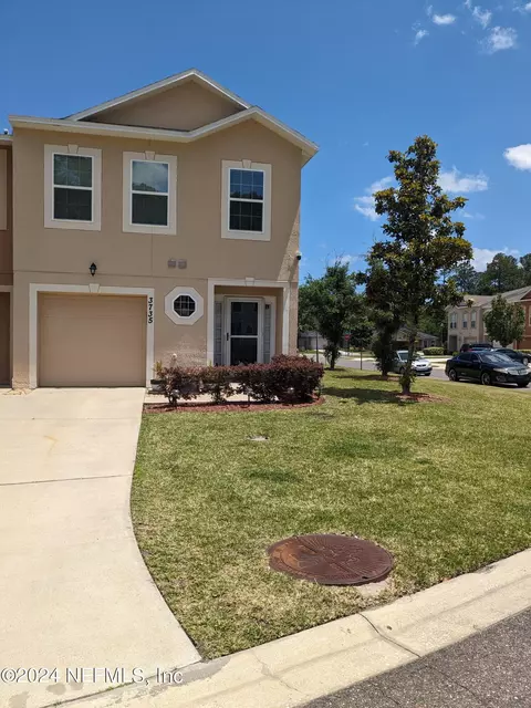 3735 Verde Gardens Cir, Jacksonville, FL 32218