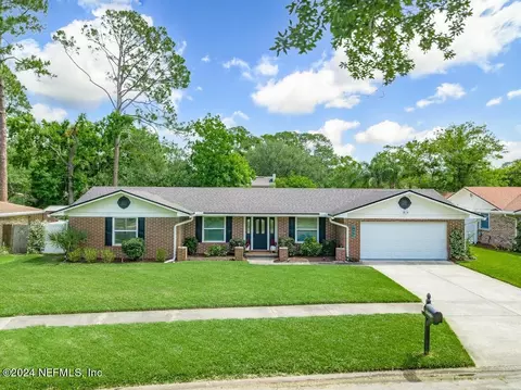 9489 Beauclerc Oaks Dr, Jacksonville, FL 32257