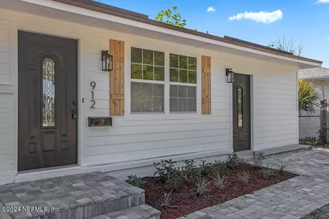 912 14th St N, Jacksonville Beach, FL 32250