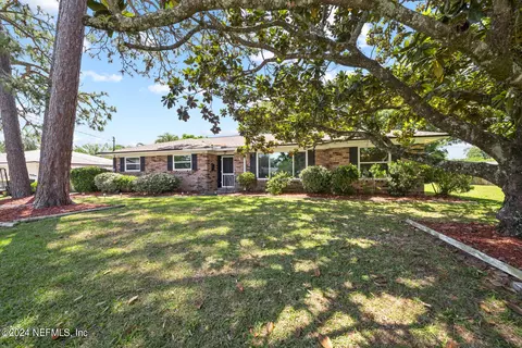 928 Grove Park Ct, Jacksonville, FL 32216