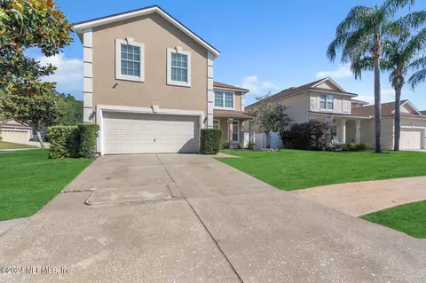 1618 Forest Creek Dr, Jacksonville, FL 32225