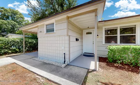 6860 Biddy Ln, Jacksonville, FL 32210