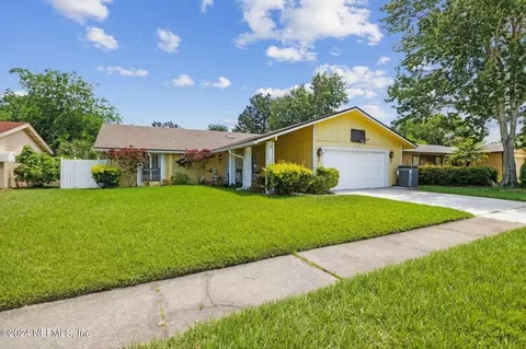 3249 Stan Rd, Jacksonville, FL 32216