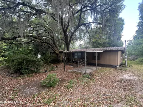 133 Chesser Monroe Rd, Hawthorne, FL 32640