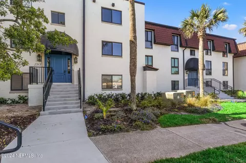 2313 Costa Verde Blvd #202, Jacksonville Beach, FL 32250