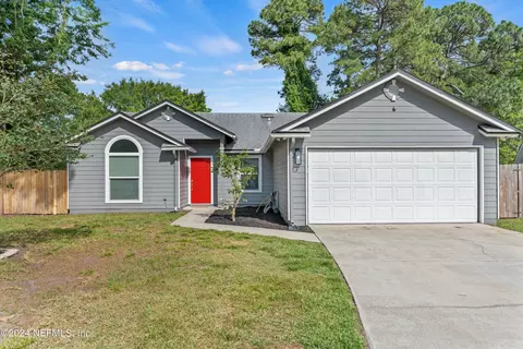 3911 Union Pacific Dr E, Jacksonville, FL 32246