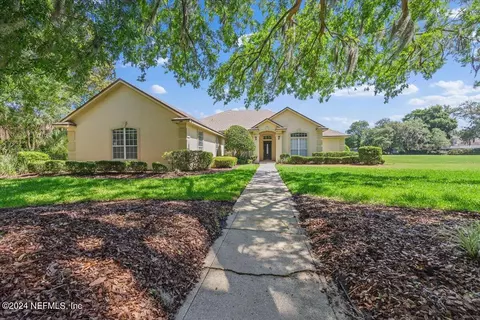 1389 Harrington Park Dr, Jacksonville, FL 32225