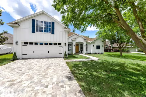 1136 Durbin Parke Dr, Saint Johns, FL 32259