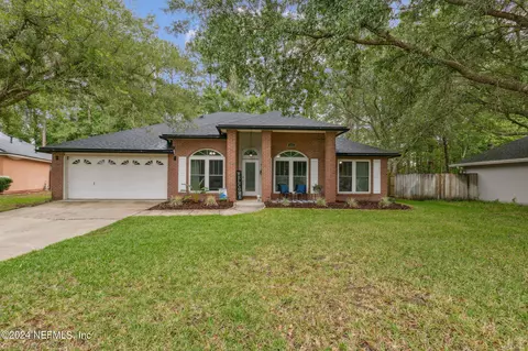 1923 Knottingham Trace Ln, Jacksonville, FL 32246