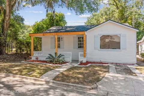 2326 Wooddale St, Jacksonville, FL 32207