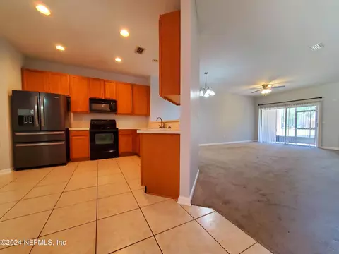 12301 Kernan Forest Blvd #2204, Jacksonville, FL 32225