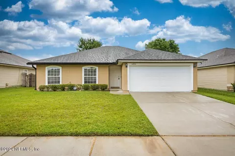 6454 Silk Leaf Ln, Jacksonville, FL 32244