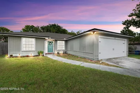 12413 Safeshelter Dr S, Jacksonville, FL 32225