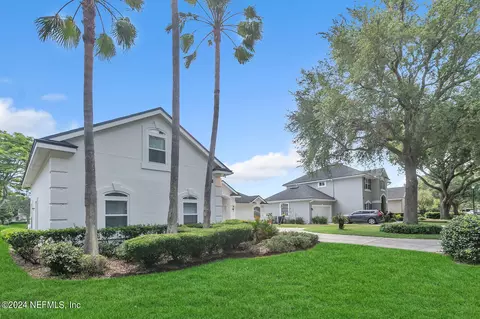 3801 Michaels Landing Cir E, Jacksonville, FL 32224