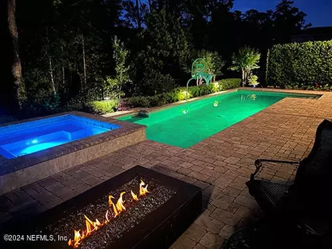 8585 Mabel Dr, Jacksonville, FL 32256