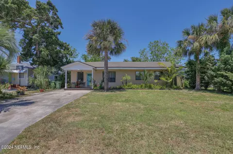 1205 Palm Cir, Jacksonville Beach, FL 32250