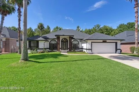 2137 Blue Heron Cove Dr, Fleming Island, FL 32003