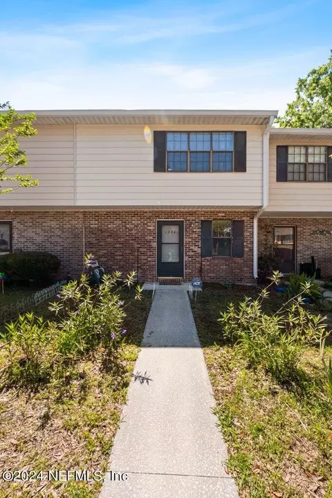 1204 Kettering Way, Orange Park, FL 32073